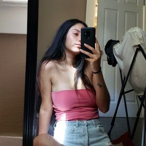 Meet your Posher, Valarie